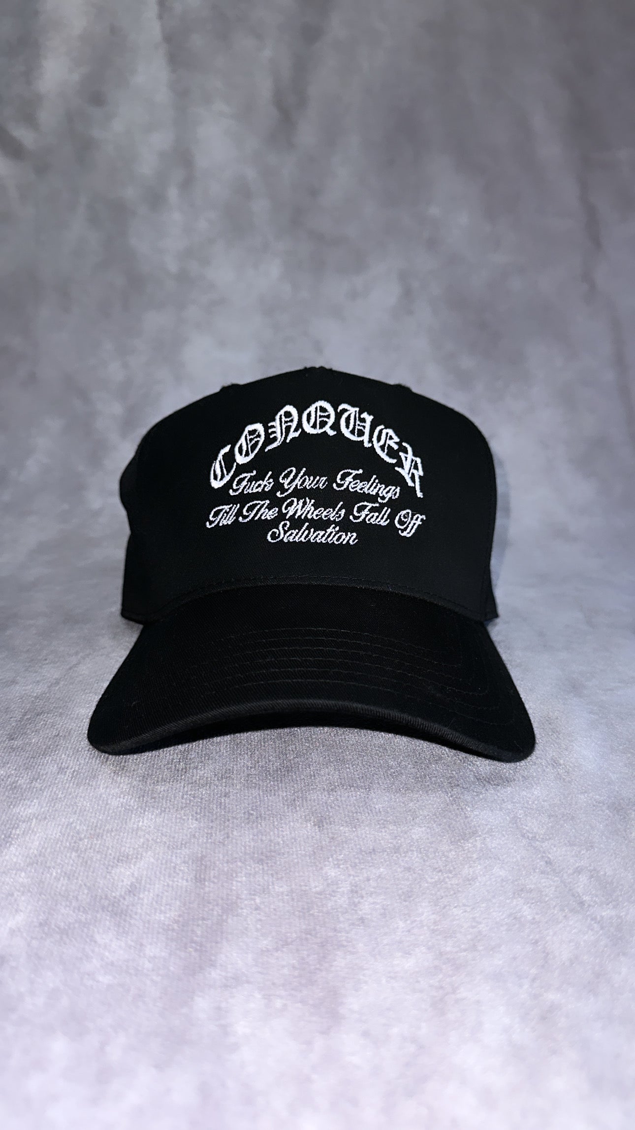 CONQUER SNAPBACK IN BLACK